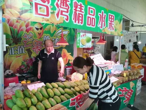 大潤發(fā)北側(cè)潤溪廣場羊絨皮草購物節(jié)盛大開啟，農(nóng)副土特產(chǎn)品一應(yīng)俱全，只等您來！